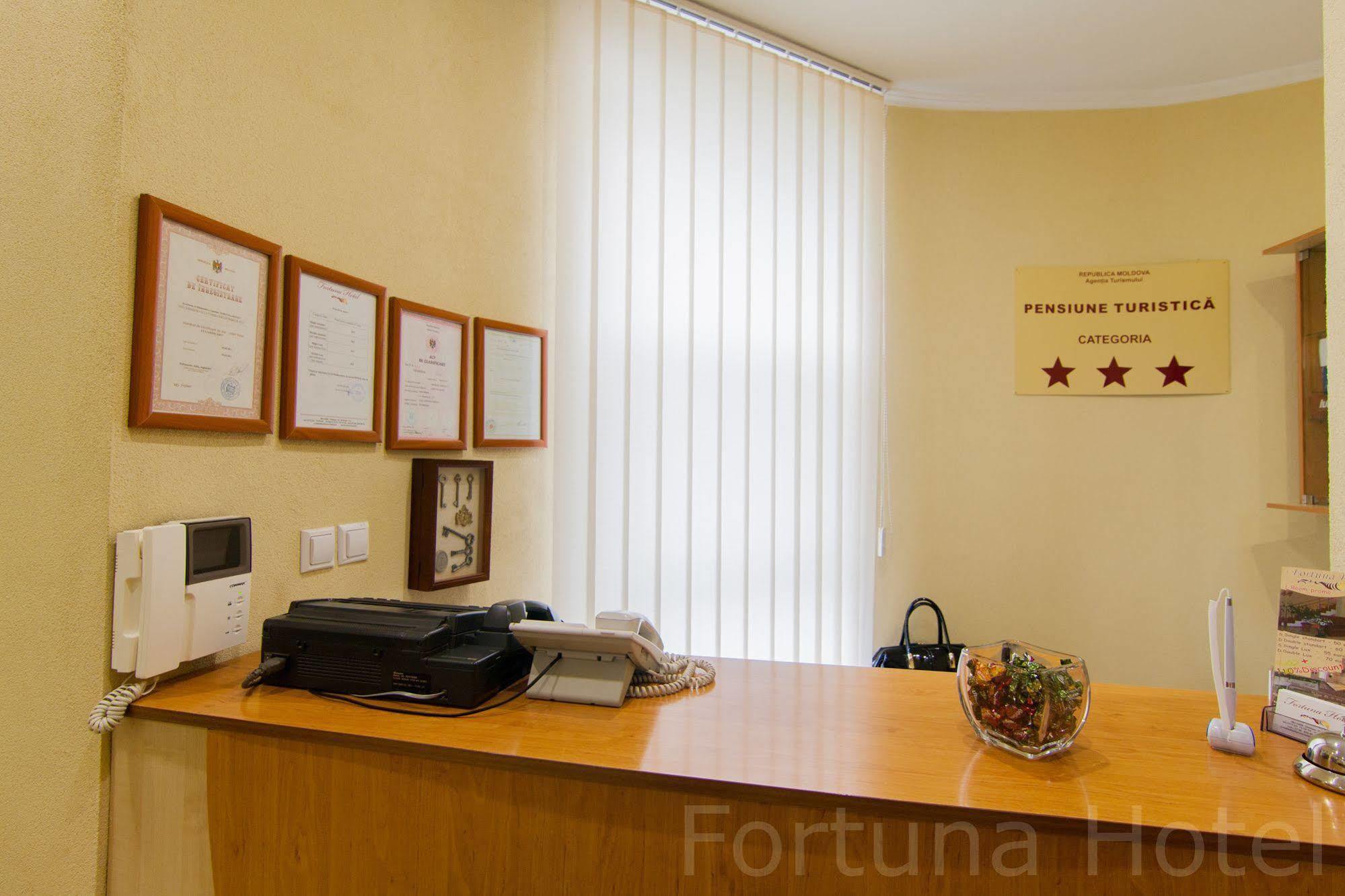 Fortuna Hotel Κισινάου Εξωτερικό φωτογραφία