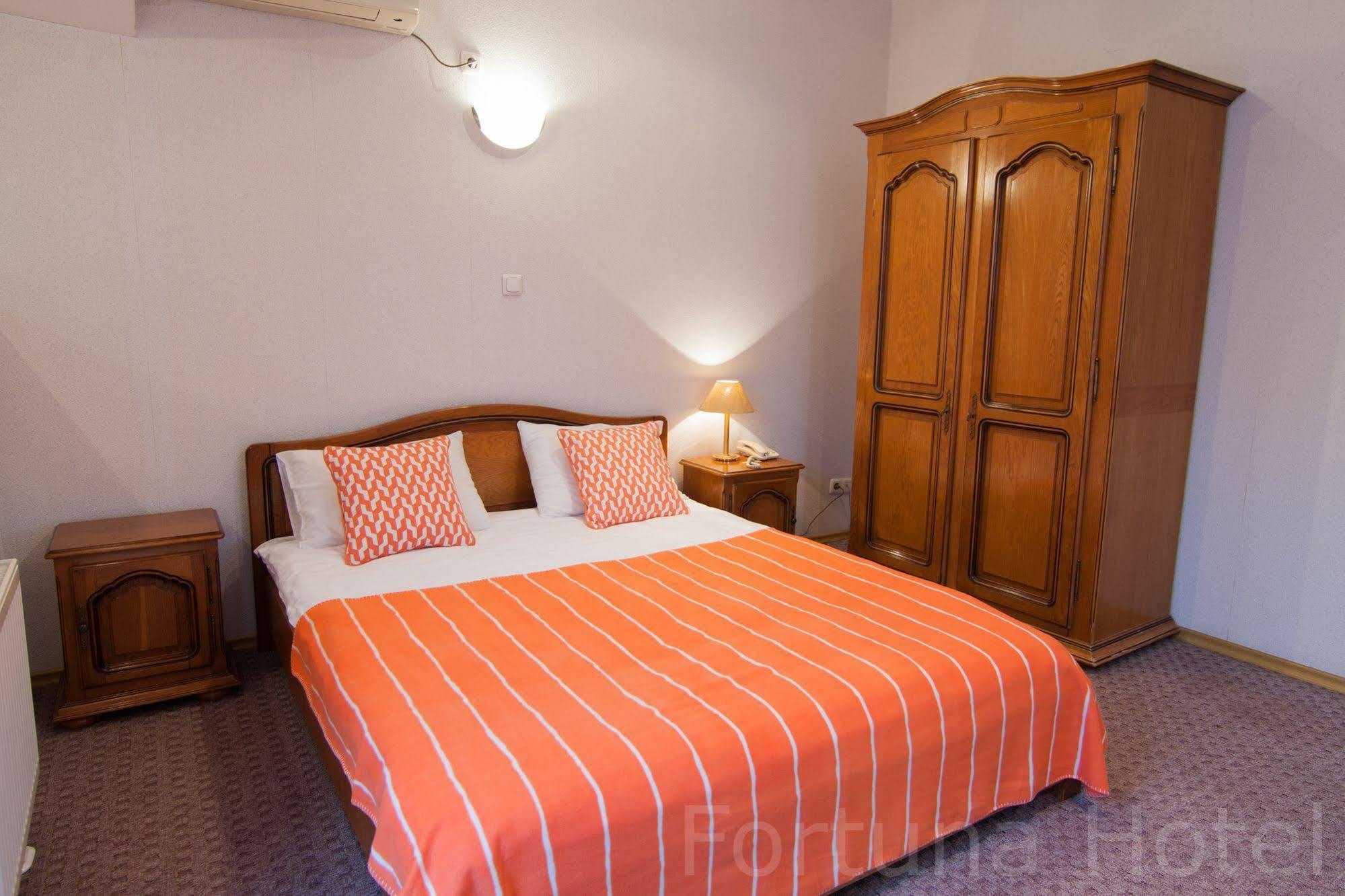 Fortuna Hotel Κισινάου Εξωτερικό φωτογραφία