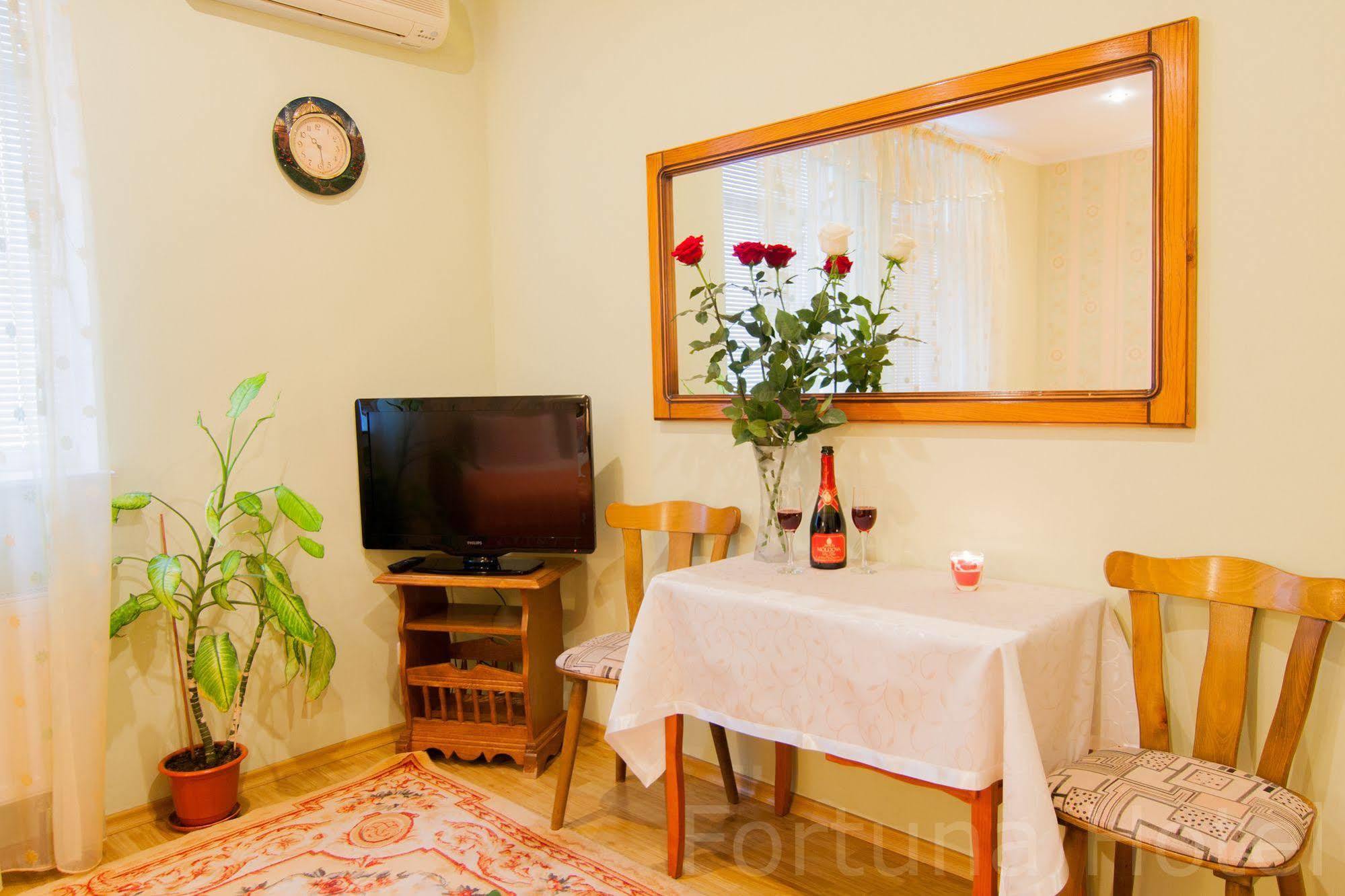 Fortuna Hotel Κισινάου Εξωτερικό φωτογραφία